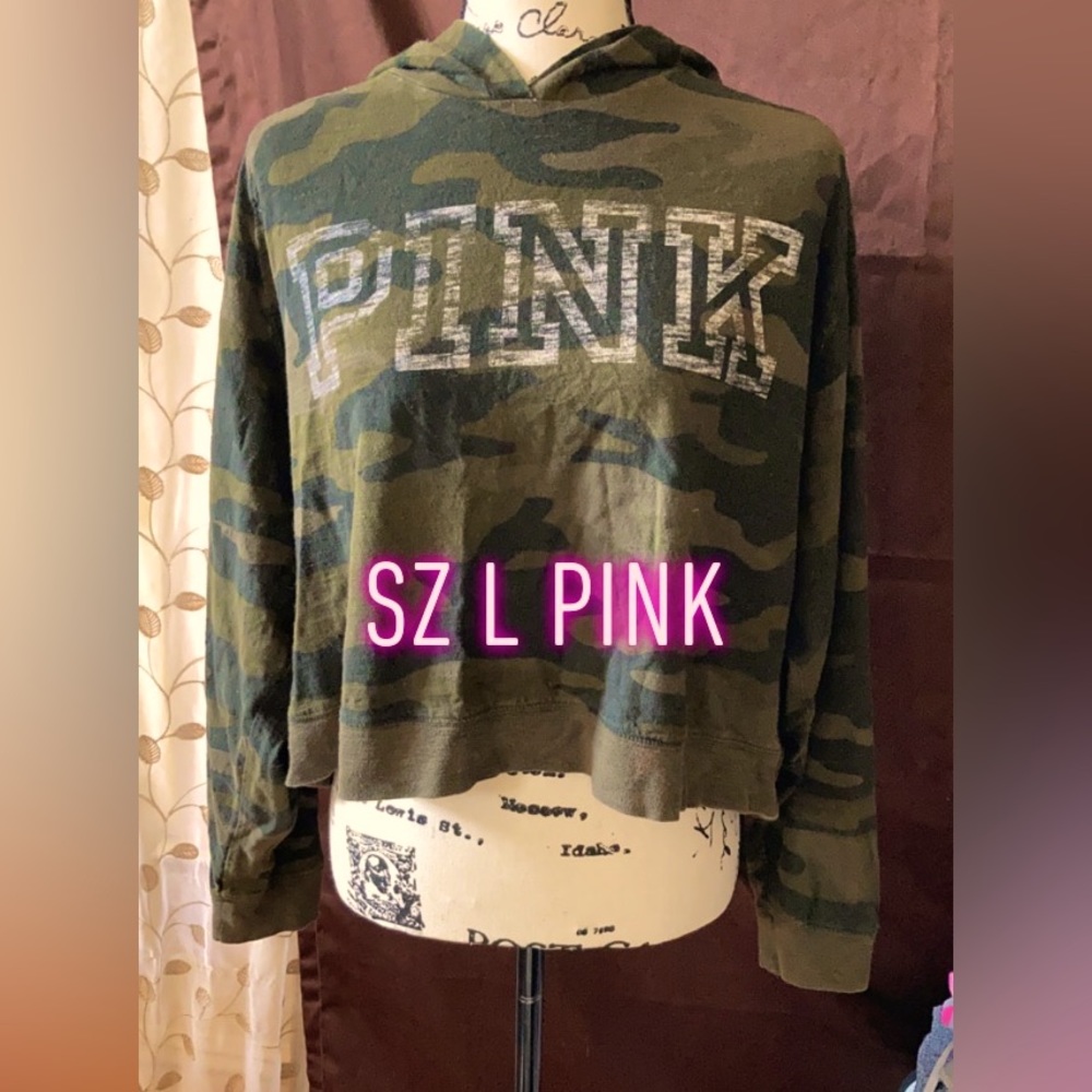 Camouflage PINK crop top hoodie!